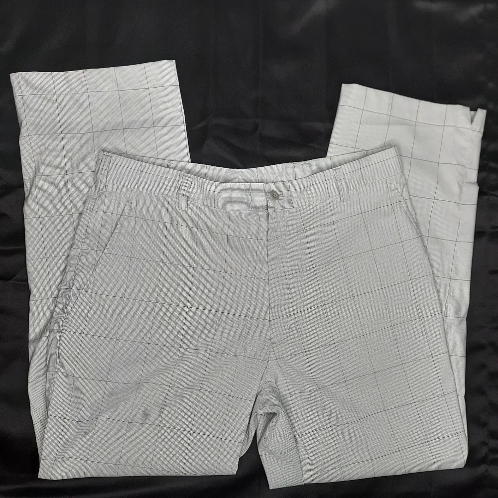 Nike Golf Dri Fit Flat Front Golf Pants 36